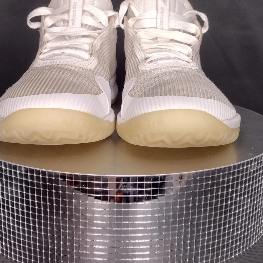 Adidas White Athletic Sneakers size 8 millones re owned good condition